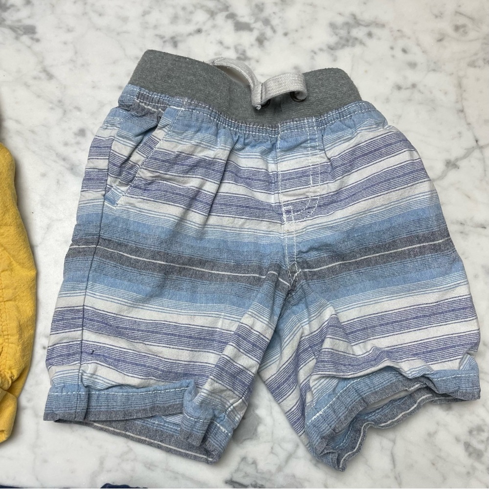 Carter's Old Navy Cherokee Dinosaur T-Shirt Shorts Bundle - Picture 4 of 11
